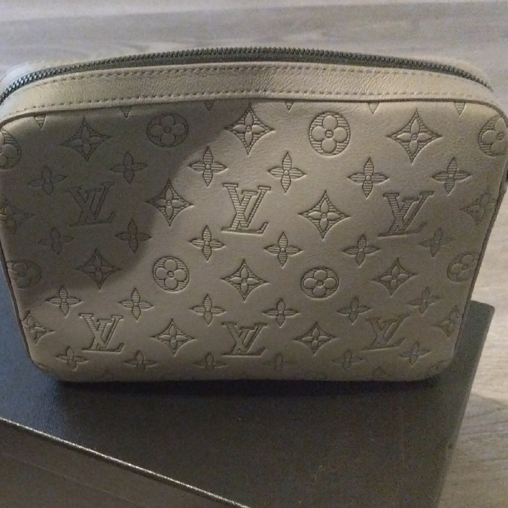 Louis Vuitton Monogram Clutch in Taupe